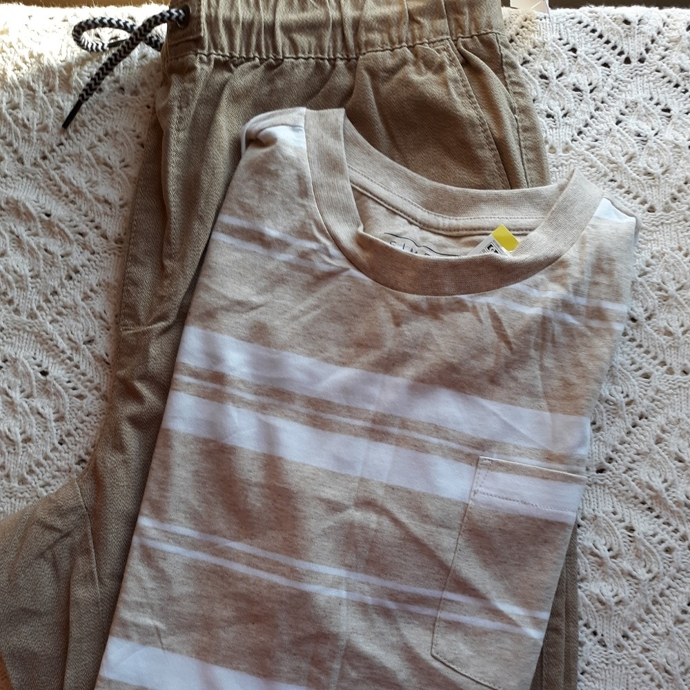 Boys Shirt and shorts size XL (NWT)